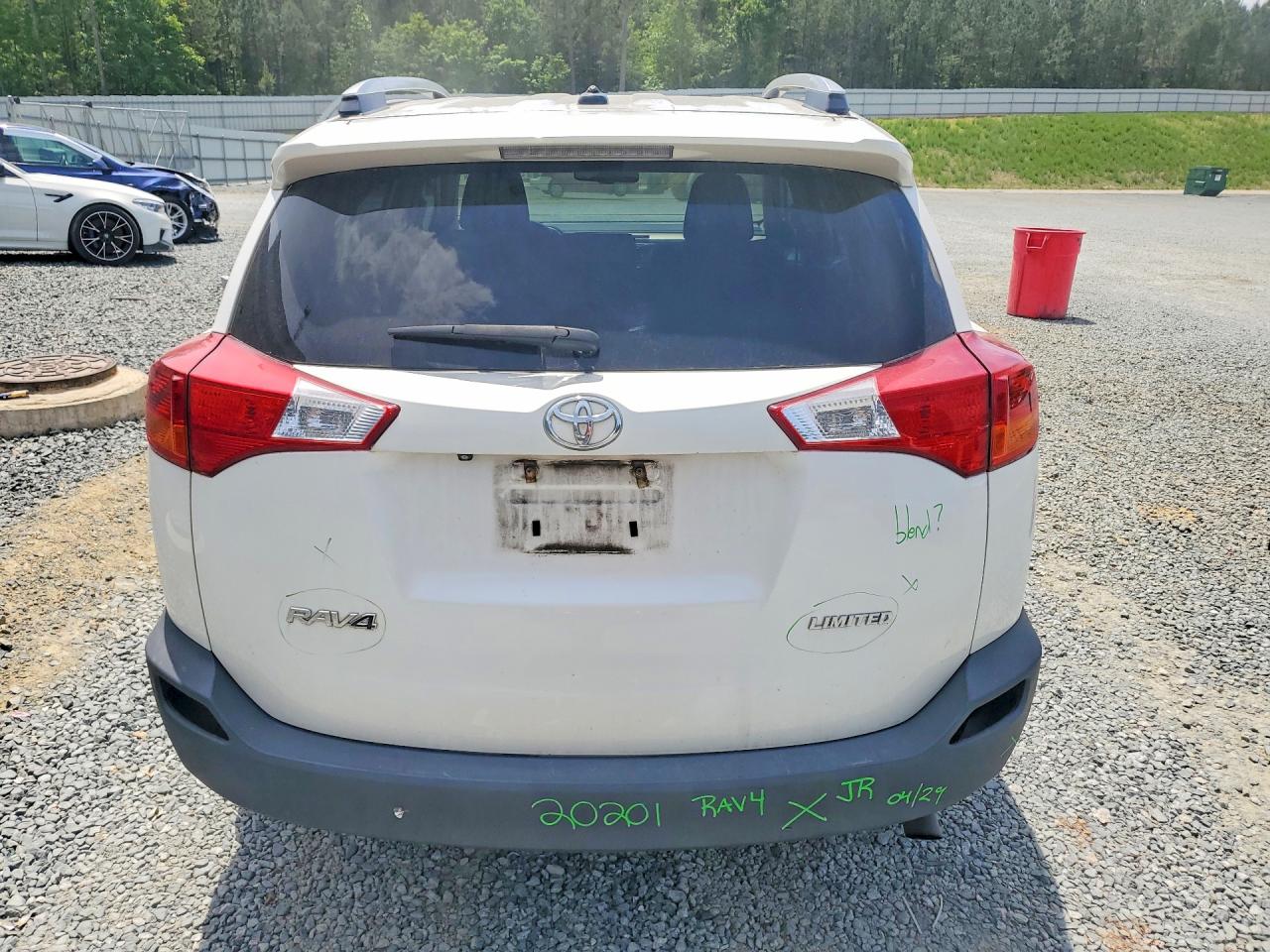 2015 TOYOTA RAV4 LIMITED photo 16