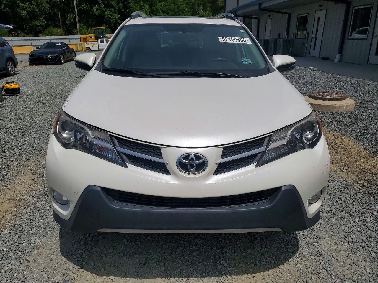 2015 TOYOTA RAV4 LIMITED photo 13