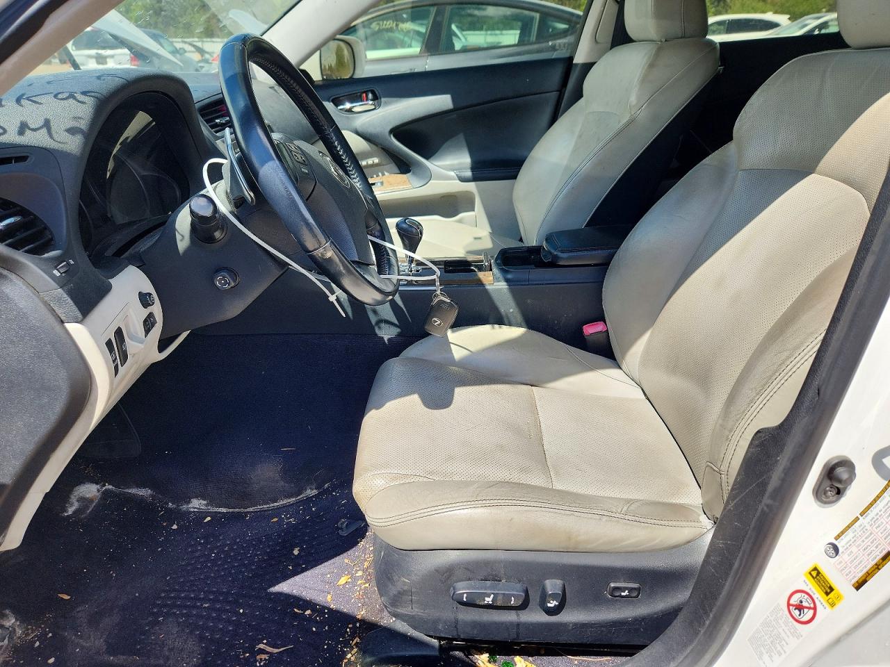 2009 LEXUS IS 250 photo 13