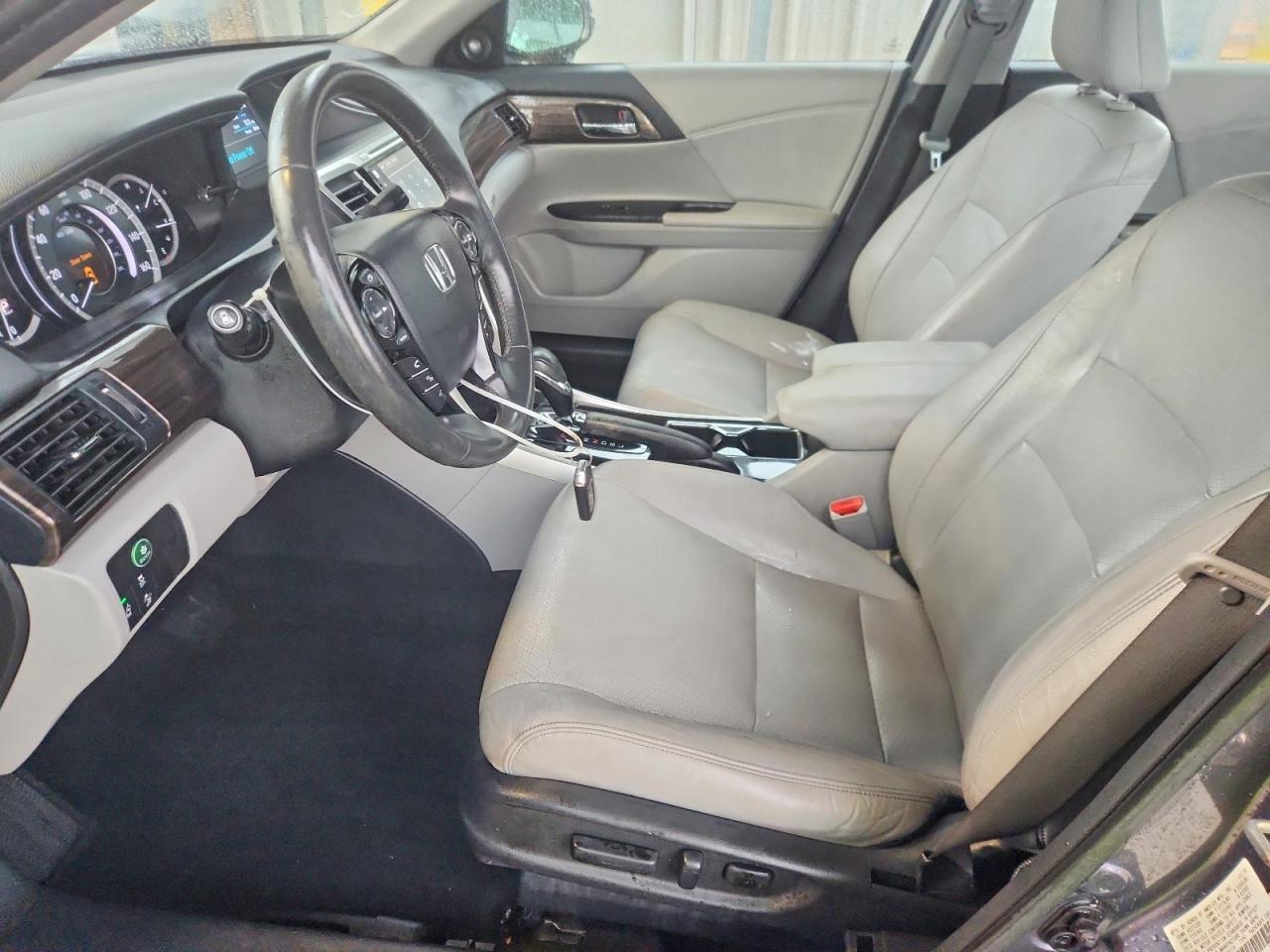 2017 HONDA ACCORD EXL photo 13