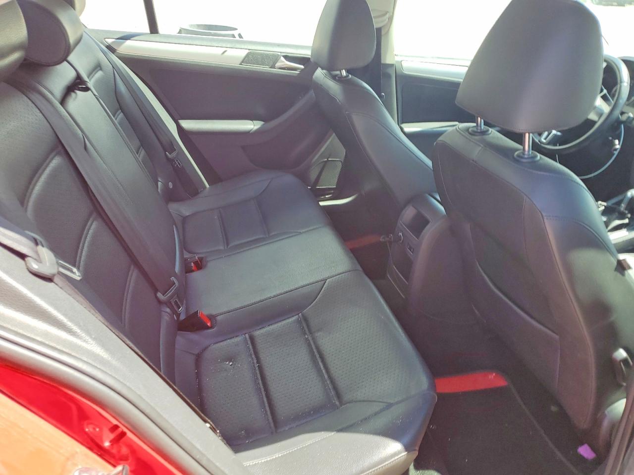 2013 VOLKSWAGEN JETTA SE photo 19