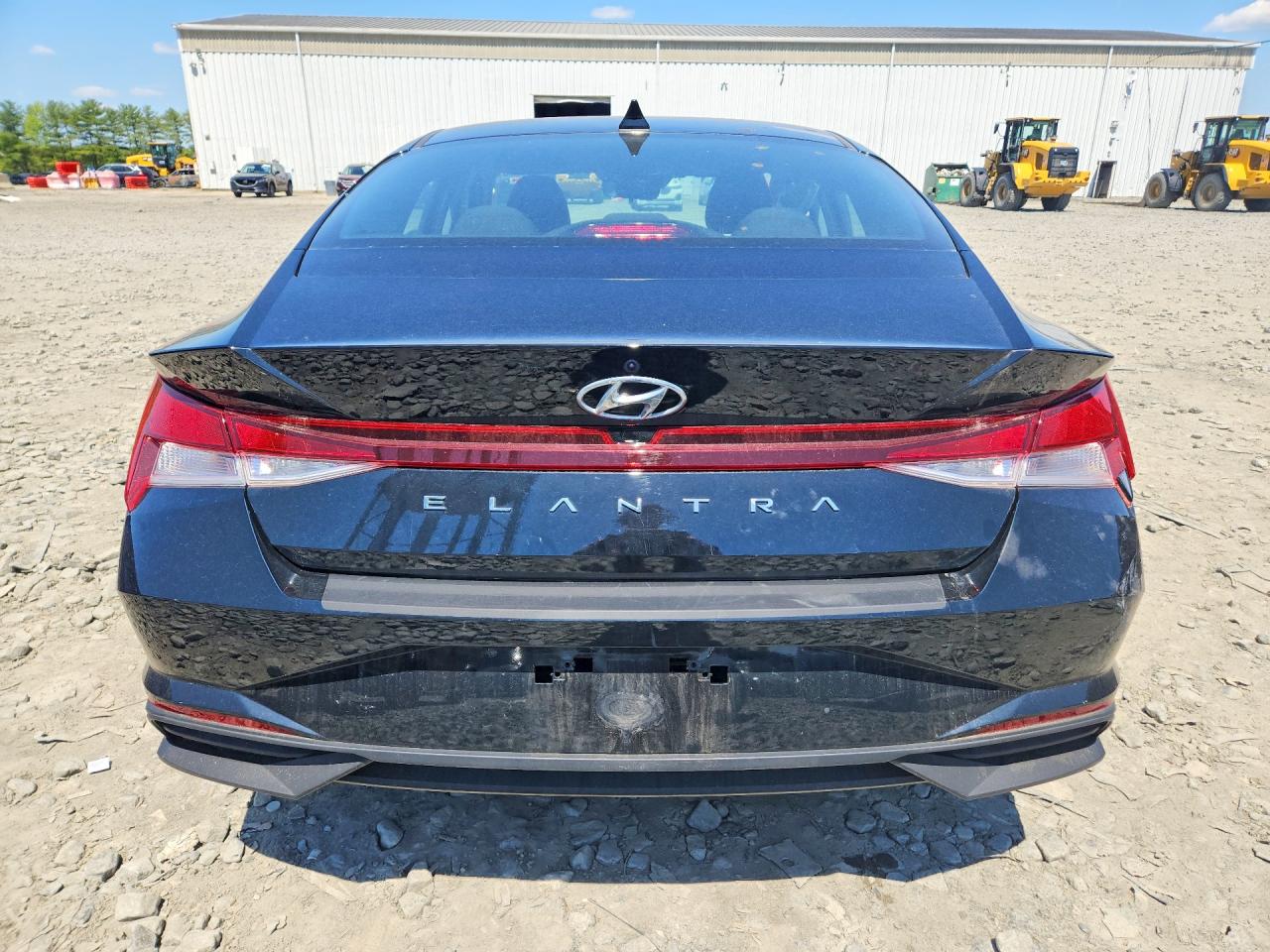 2023 HYUNDAI ELANTRA SEL photo 11