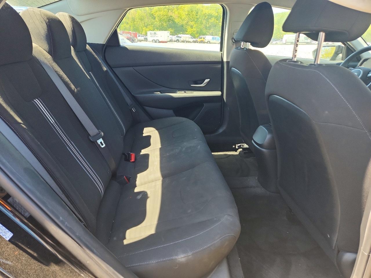 2023 HYUNDAI ELANTRA SEL photo 19