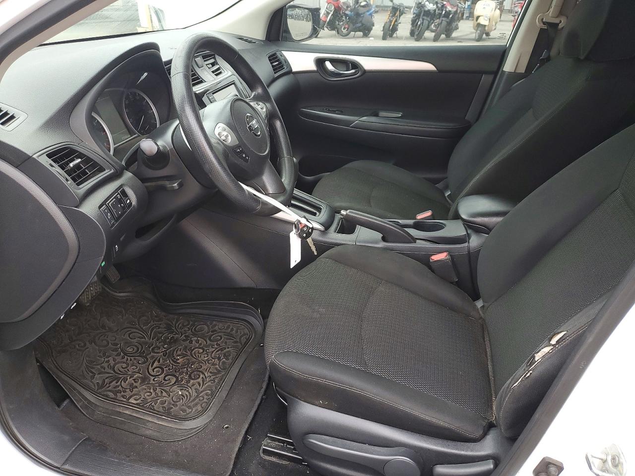 2019 NISSAN SENTRA S photo 12