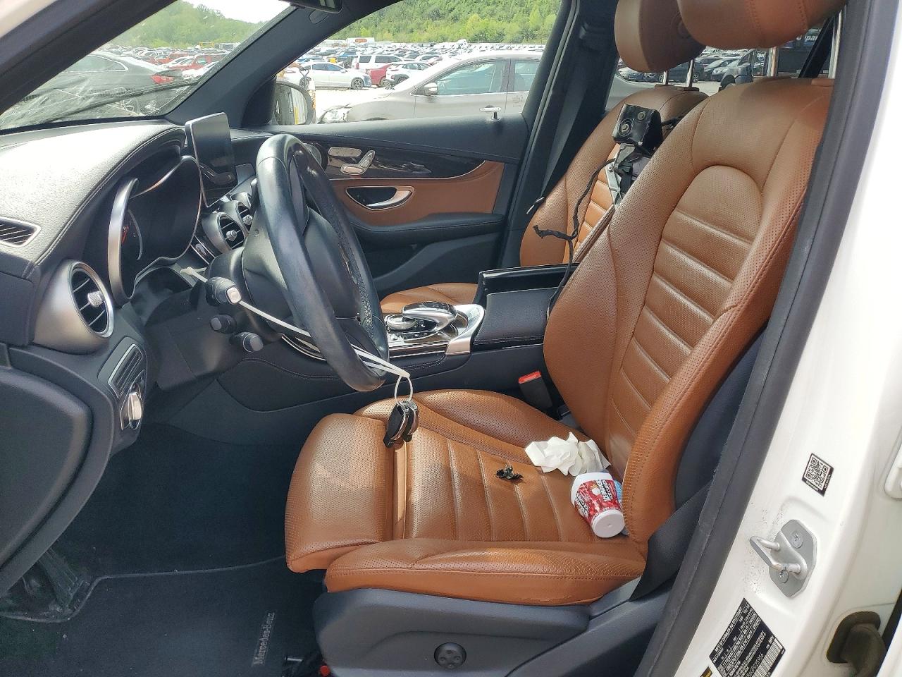 2016 MERCEDES-BENZ GLC 300 4MATIC photo 19