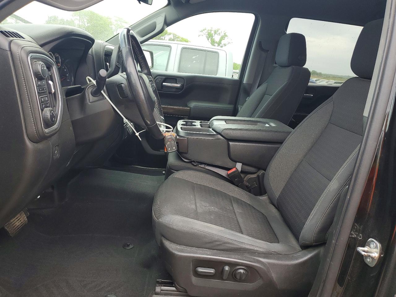 2021 CHEVROLET SILVERADO K1500 RST photo 19