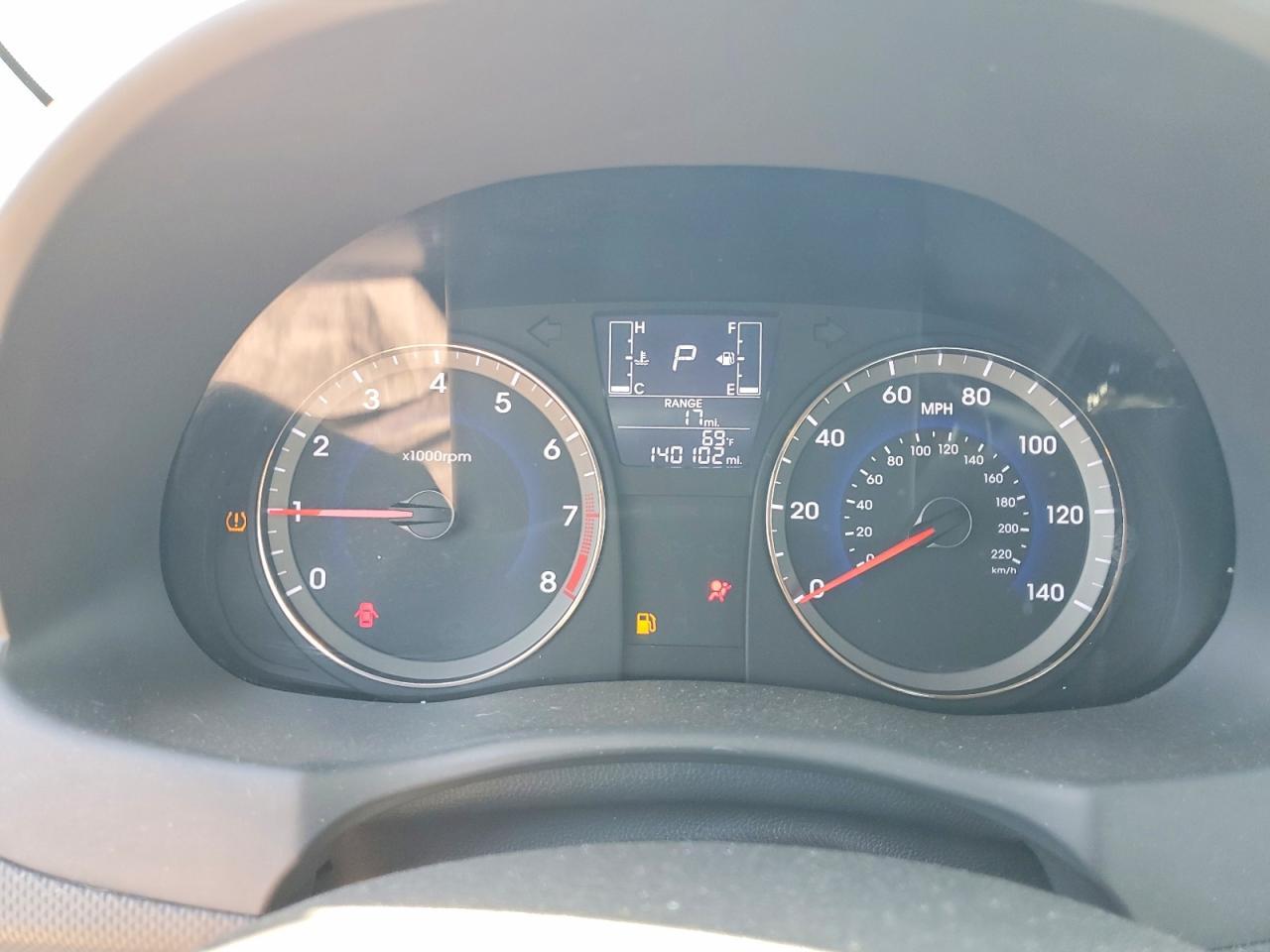 2016 HYUNDAI ACCENT SE photo 9