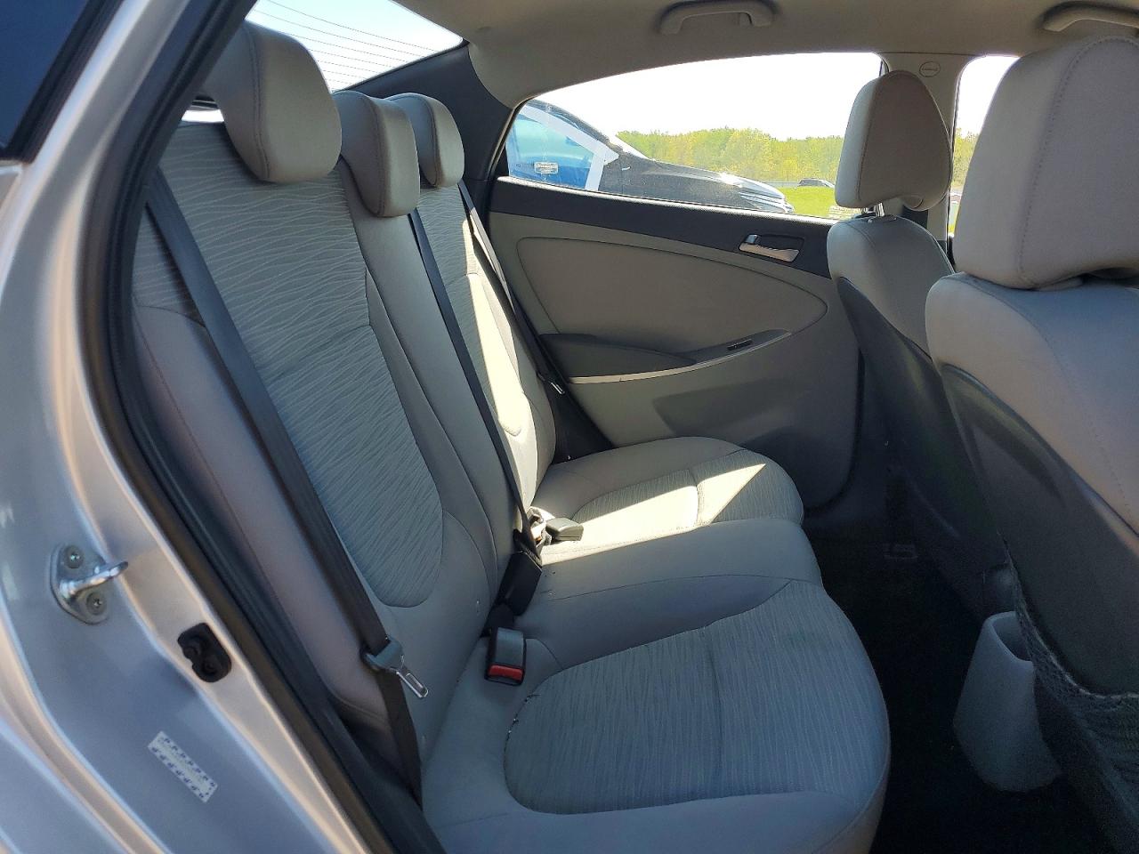 2016 HYUNDAI ACCENT SE photo 10