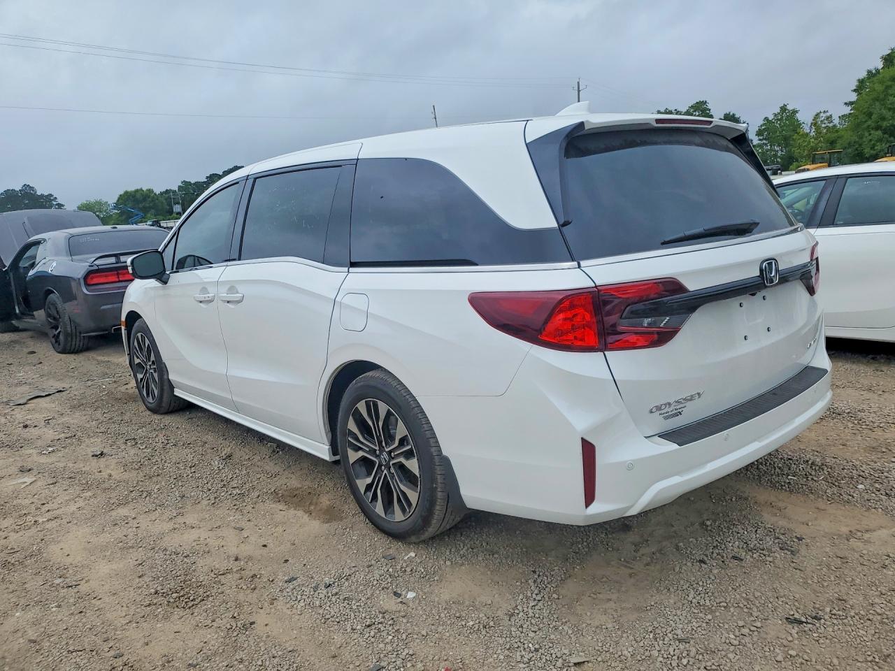 2026 HONDA ODYSSEY ELITE photo 2