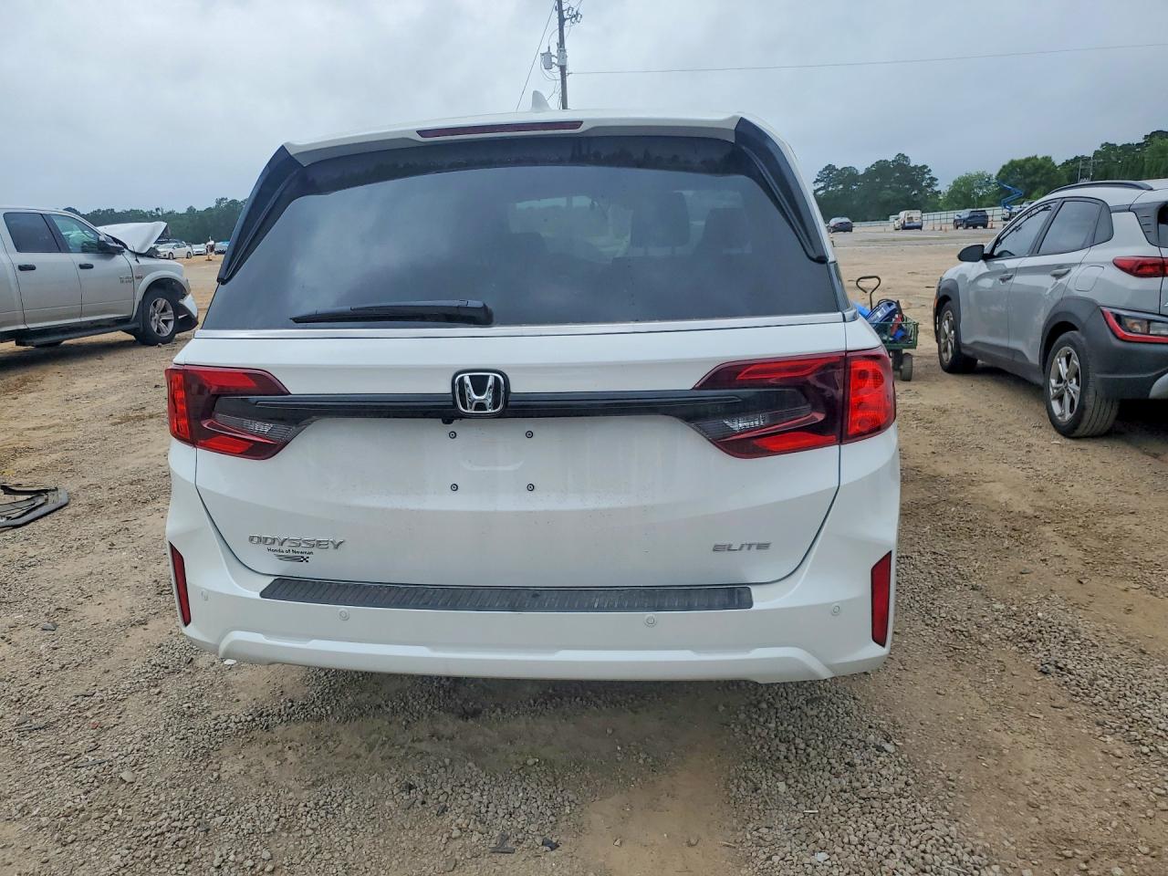 2026 HONDA ODYSSEY ELITE photo 6