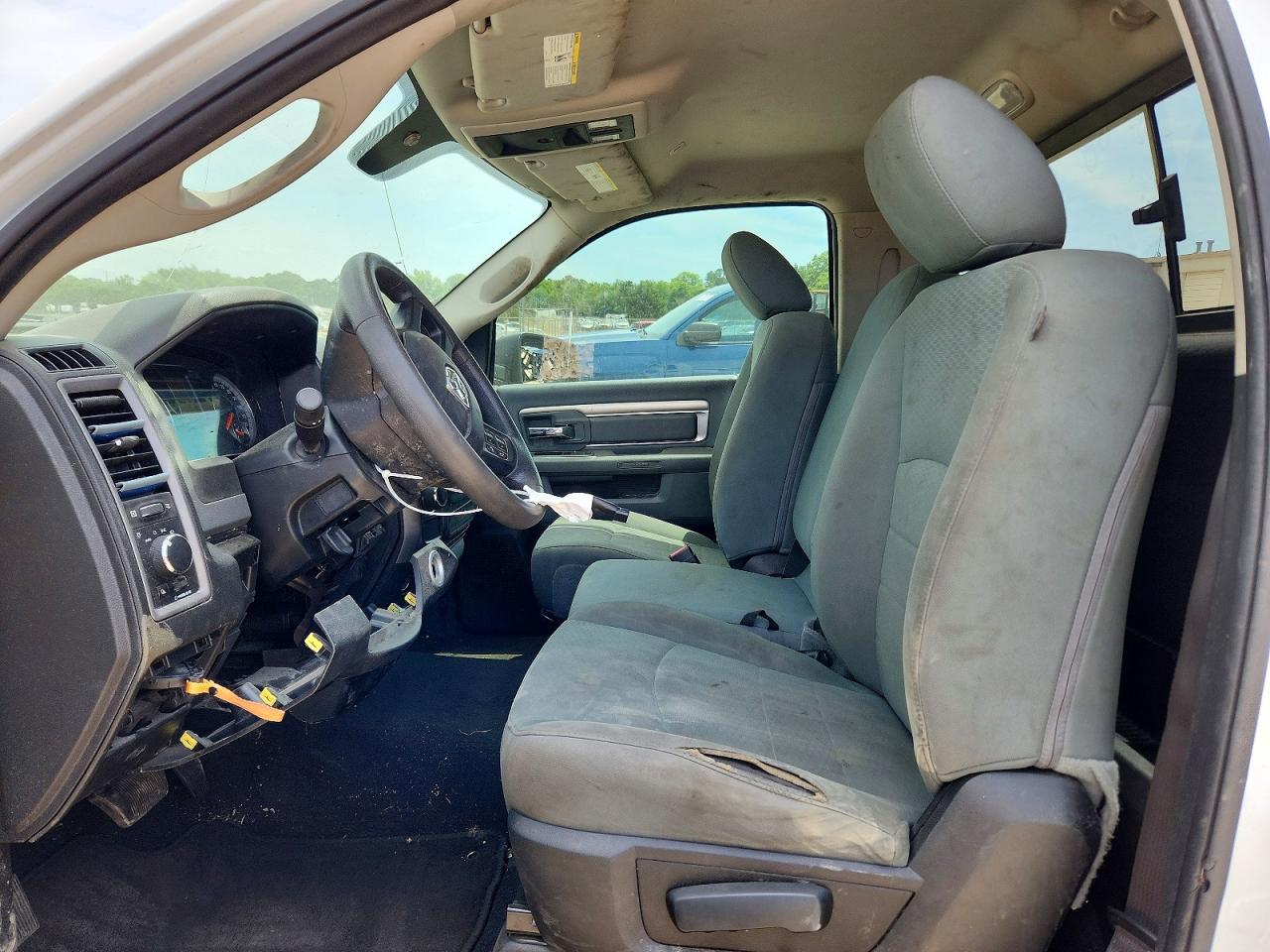 2019 RAM 1500 CLASSIC TRADESMAN photo 19