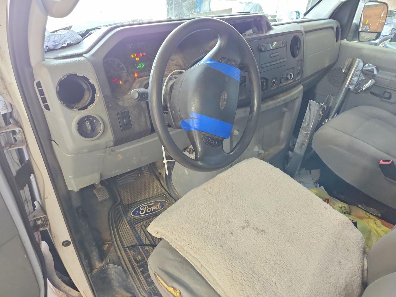 2011 FORD ECONOLINE E250 VAN photo 15