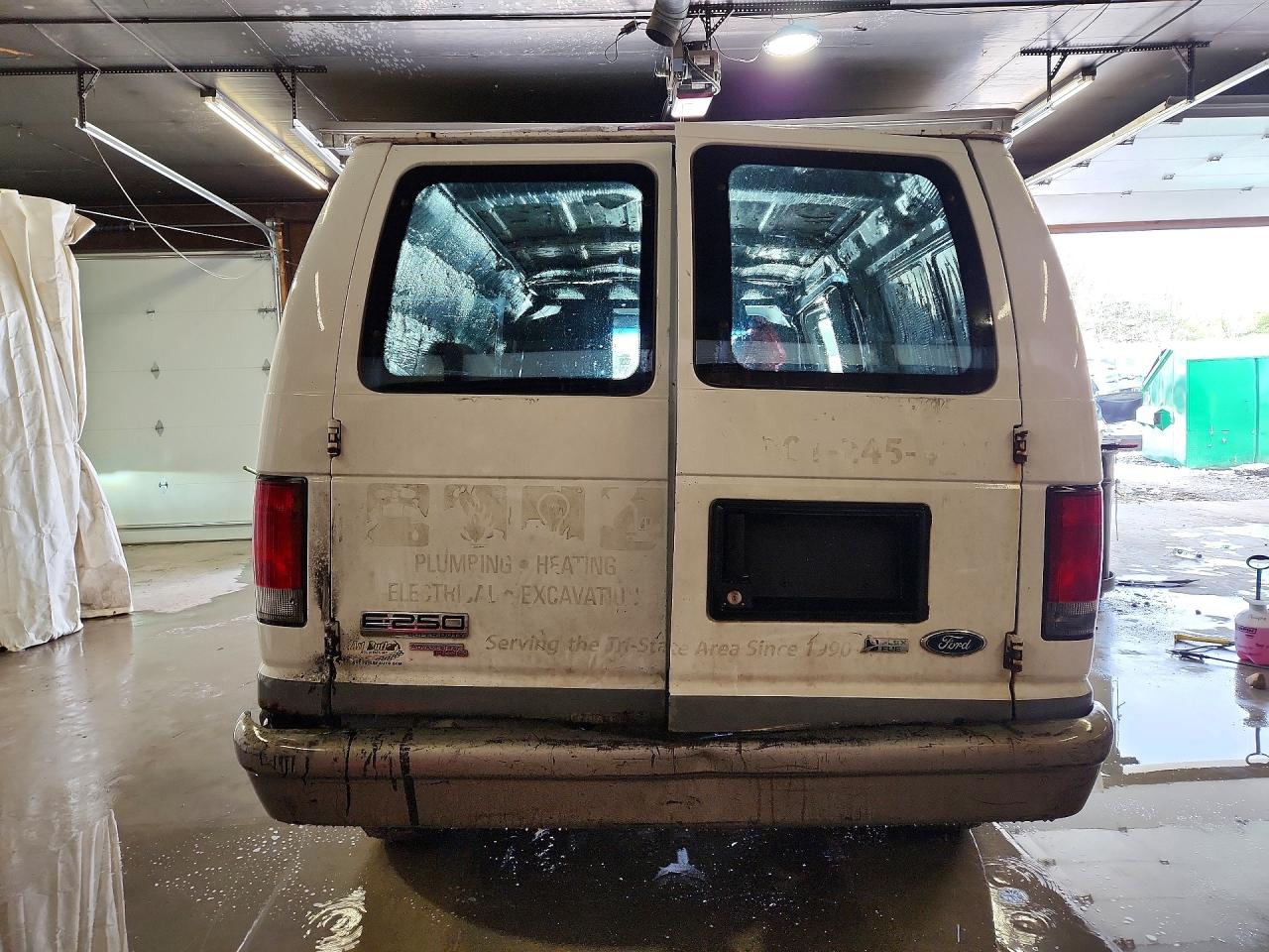 2011 FORD ECONOLINE E250 VAN photo 11