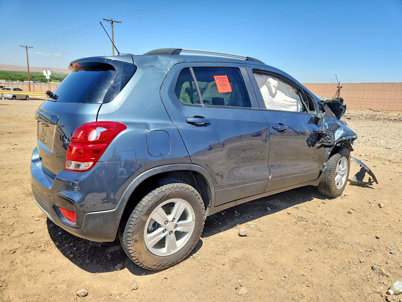 2022 CHEVROLET TRAX 1LT photo 3