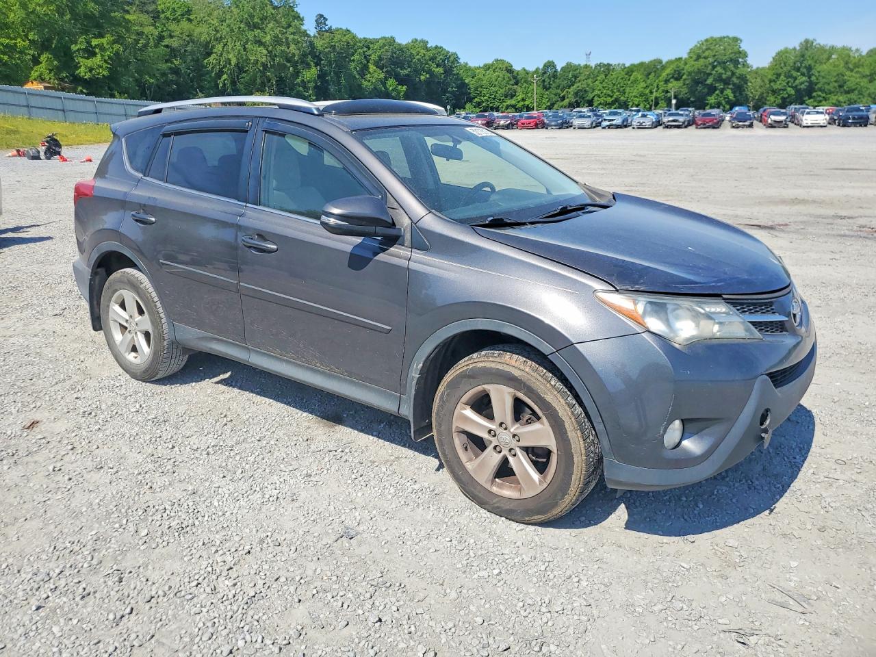 2013 TOYOTA RAV4 XLE photo 4
