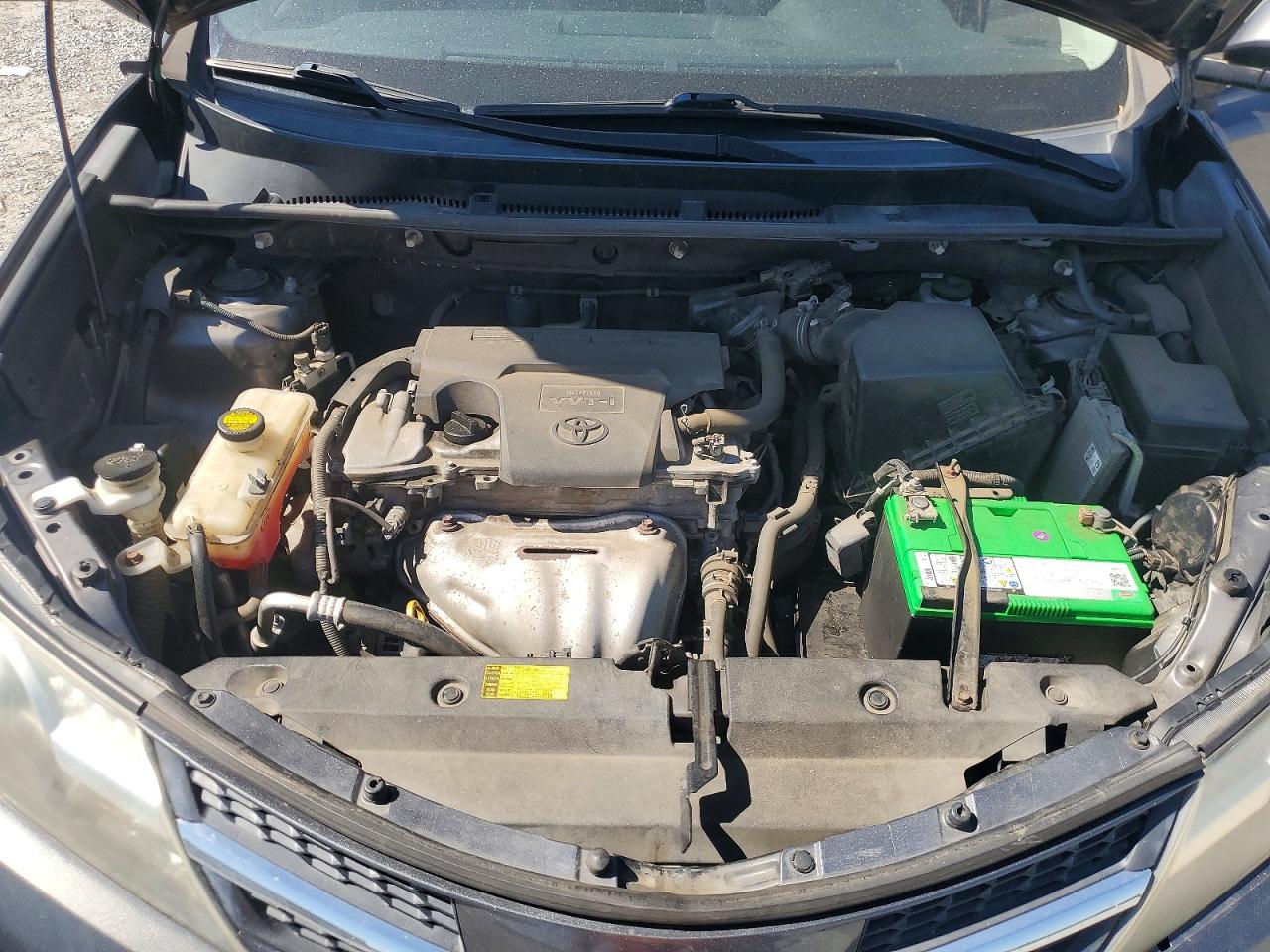 2013 TOYOTA RAV4 XLE photo 12