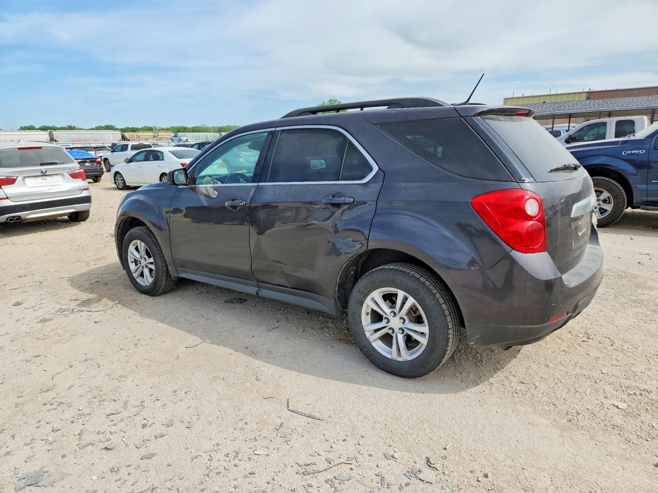 2013 CHEVROLET EQUINOX LT photo 4