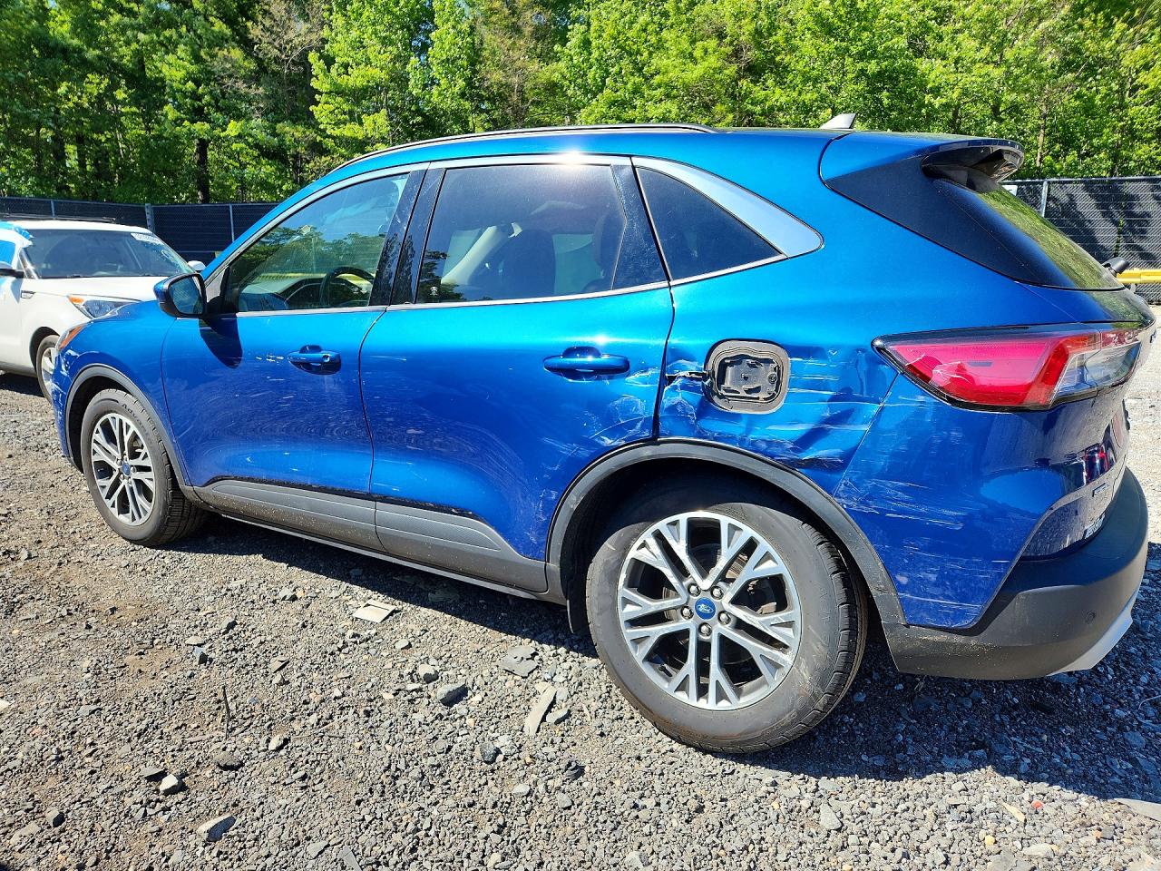 2022 FORD ESCAPE photo 4