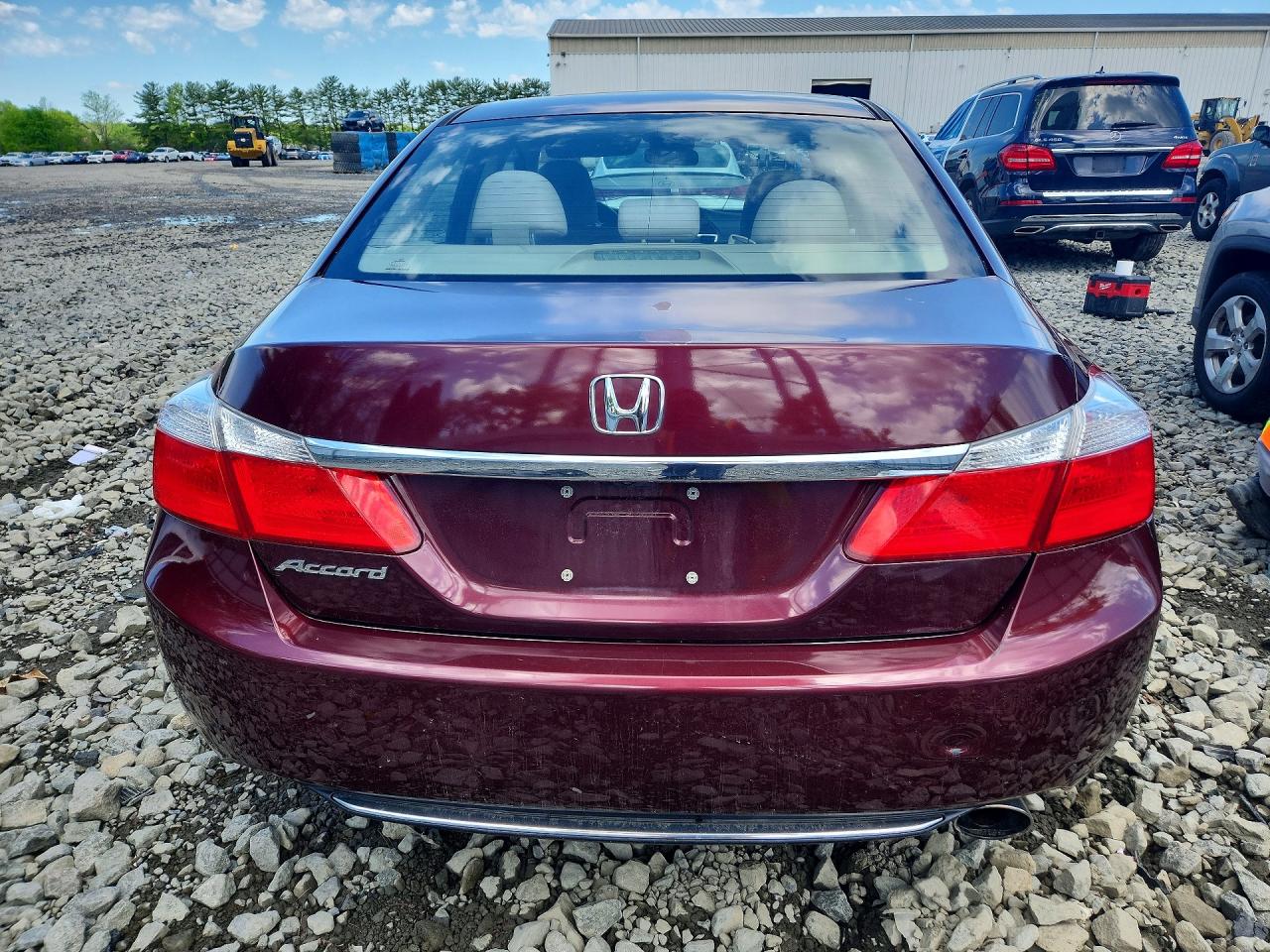 2013 HONDA ACCORD LX photo 6