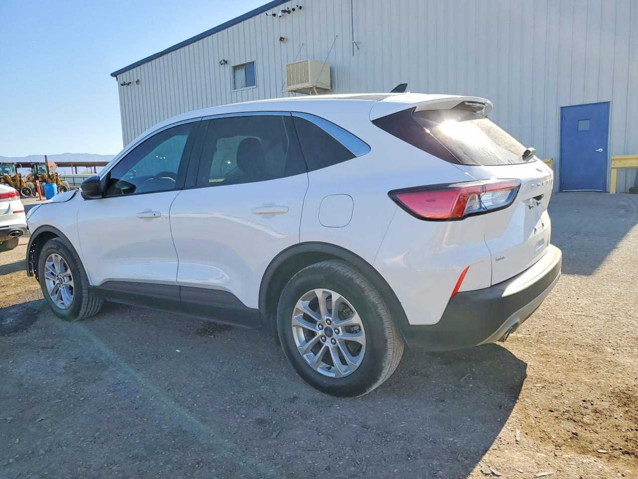 2022 FORD ESCAPE SE photo 3