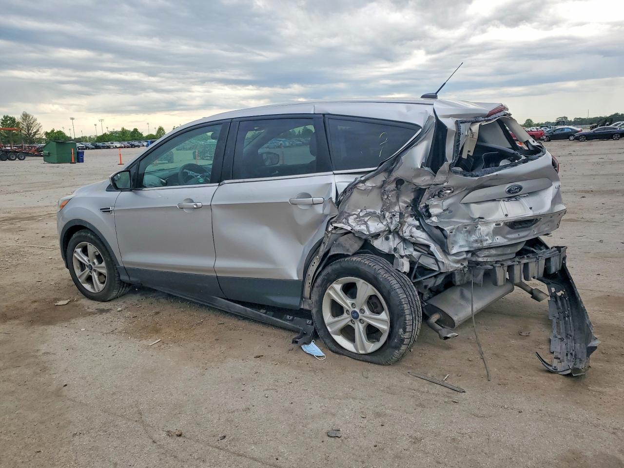 2016 FORD ESCAPE SE photo 3