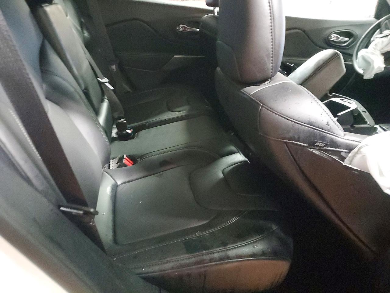 2022 JEEP CHEROKEE LATITUDE LUX photo 11