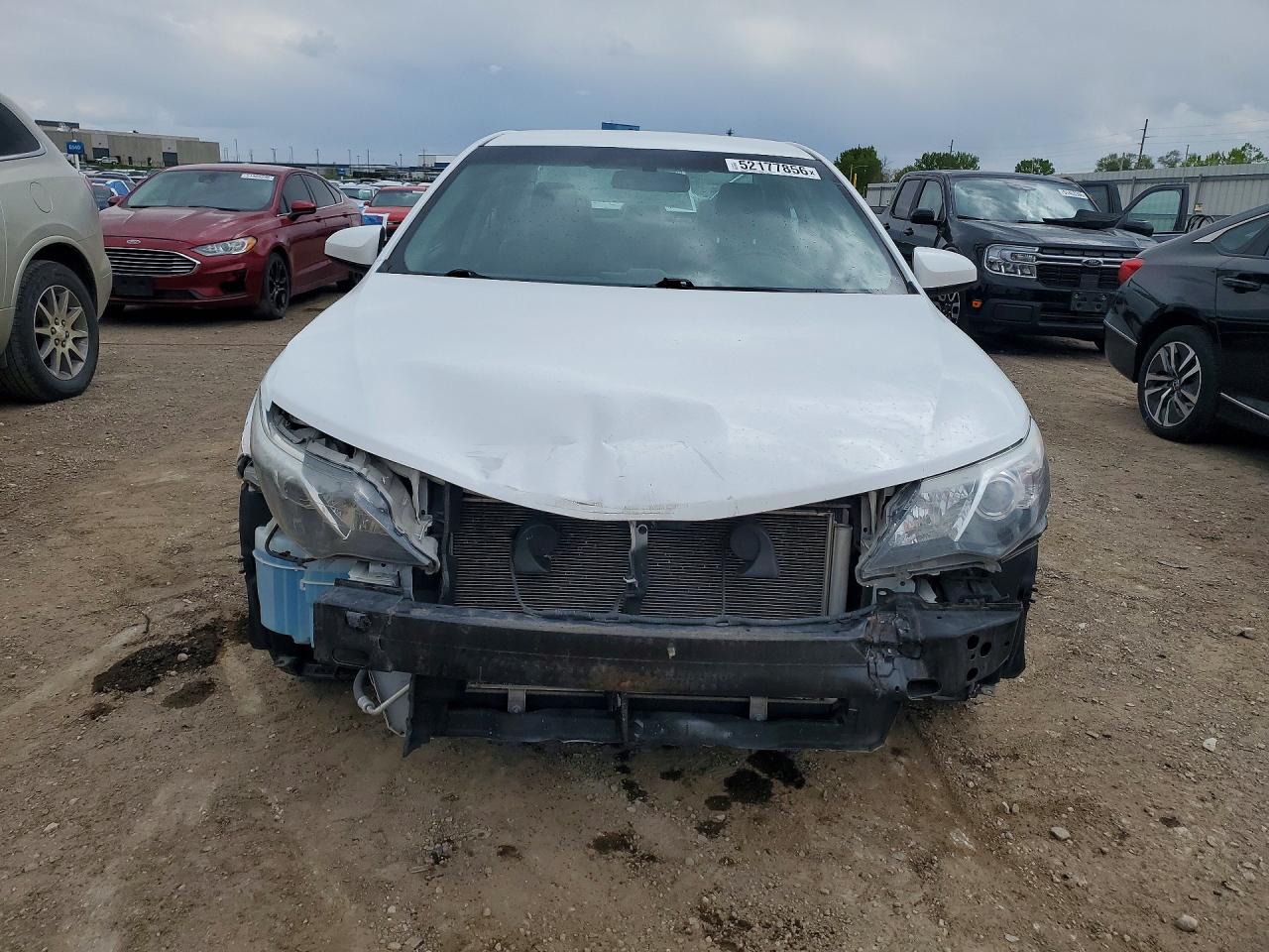2014 TOYOTA CAMRY SE photo 9
