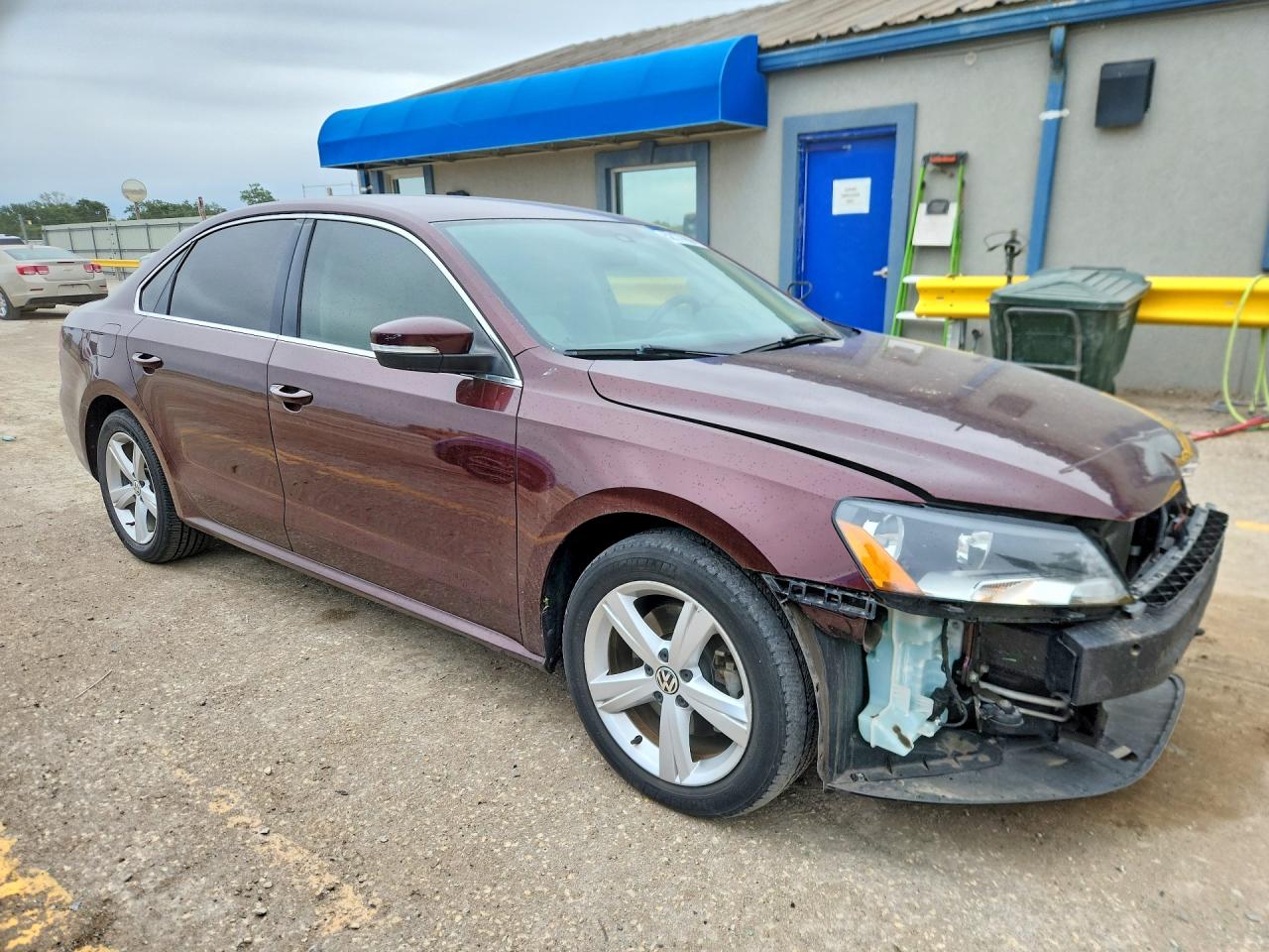 2014 VOLKSWAGEN PASSAT SE photo 4