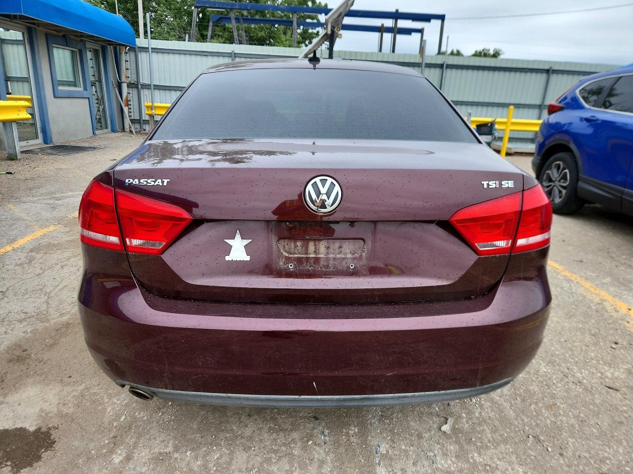 2014 VOLKSWAGEN PASSAT SE photo 6