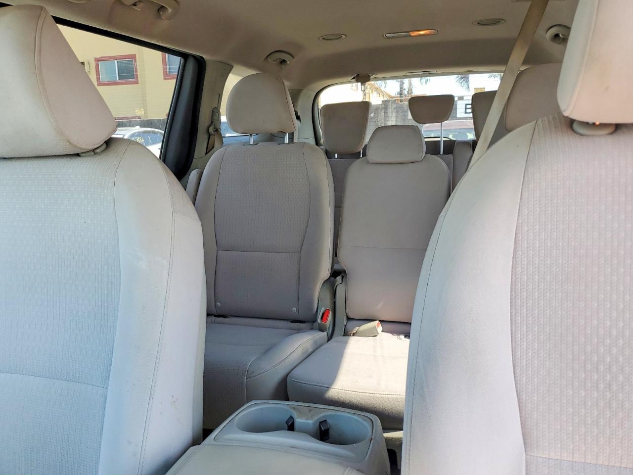 2016 KIA SEDONA LX photo 10