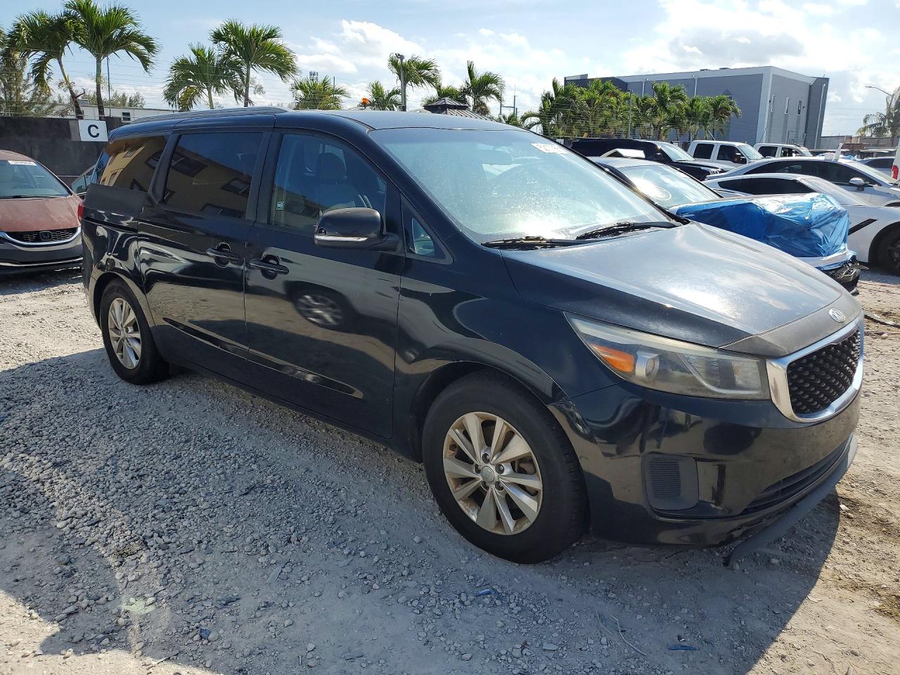 2016 KIA SEDONA LX photo 4