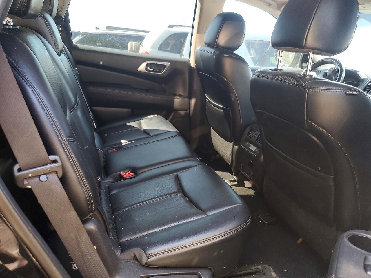 2017 NISSAN PATHFINDER photo 31