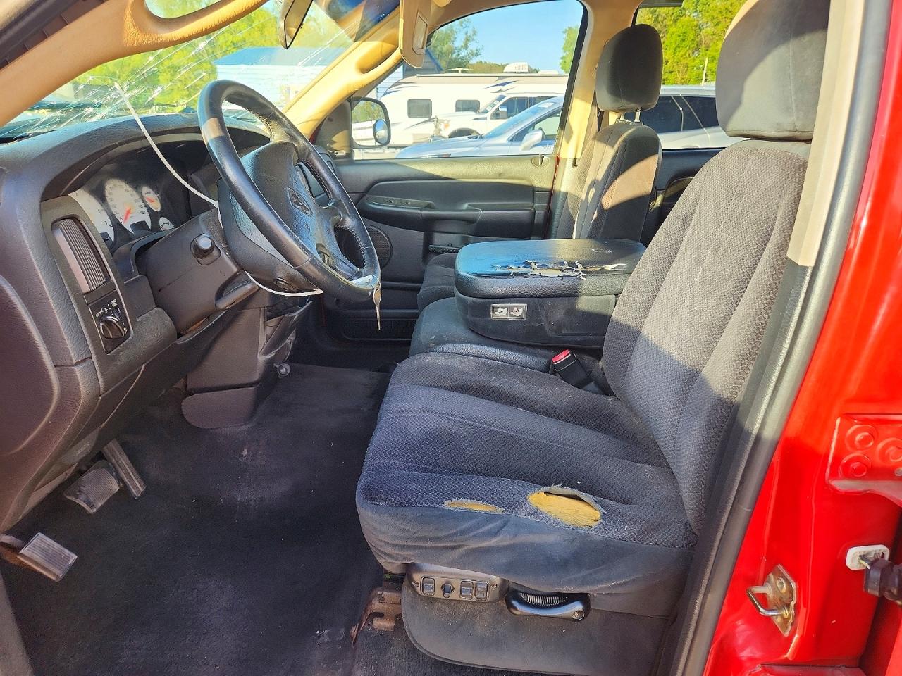 2003 DODGE RAM 1500 ST photo 13