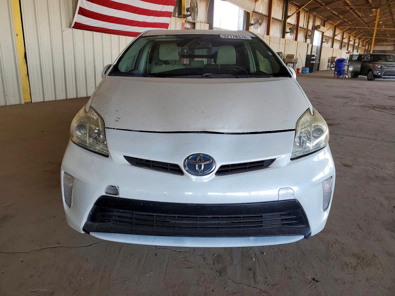 2013 TOYOTA PRIUS THREE photo 13
