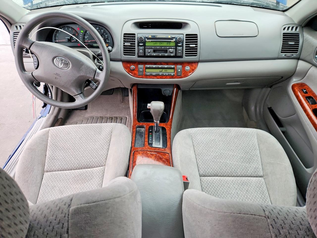 2003 TOYOTA CAMRY XLE photo 15