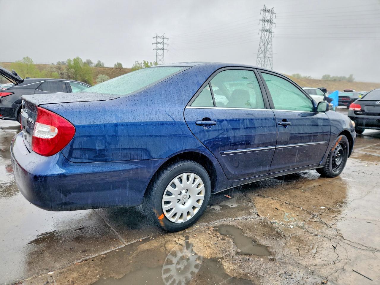2003 TOYOTA CAMRY XLE photo 5