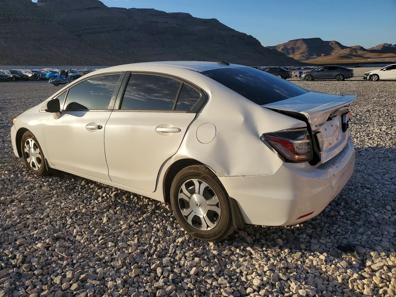 2015 HONDA CIVIC HYBRID photo 2
