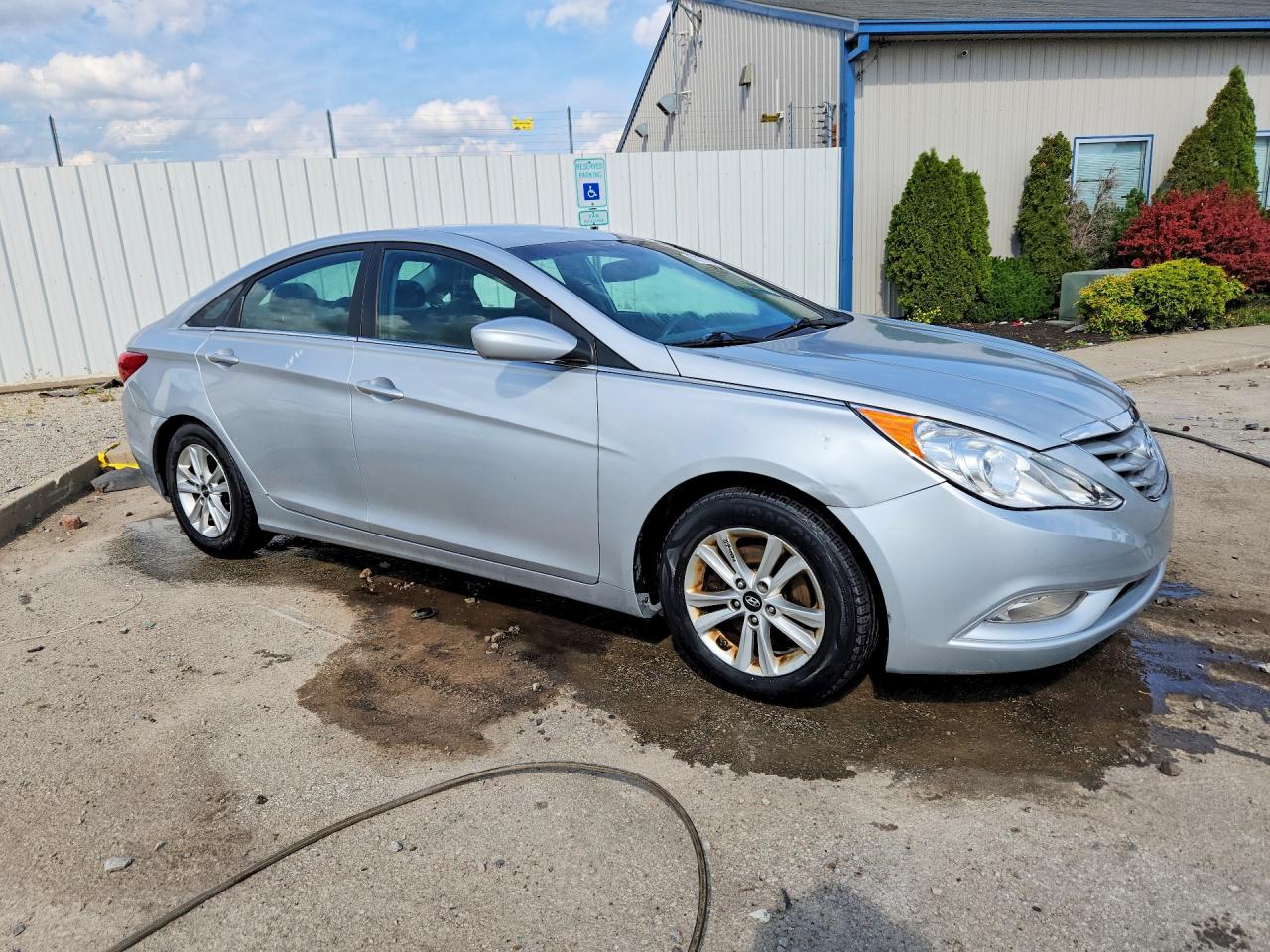 2013 HYUNDAI SONATA GLS photo 7