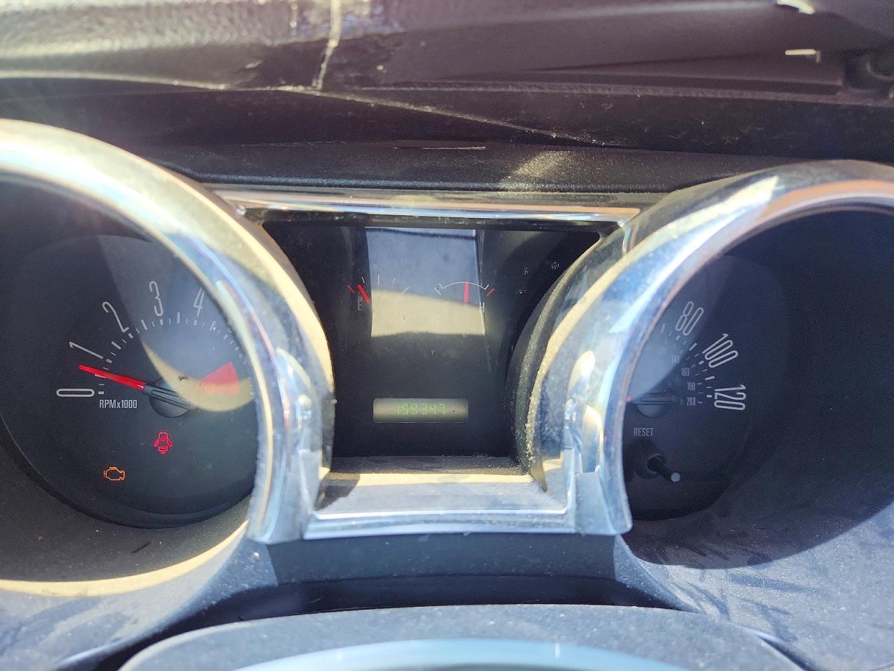 2005 FORD MUSTANG photo 17