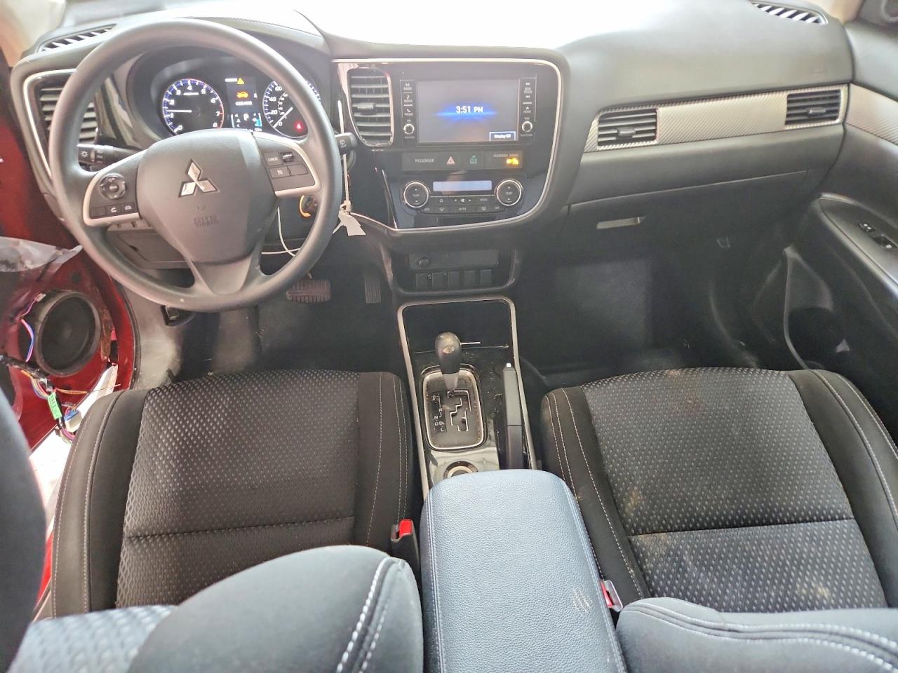 2018 MITSUBISHI OUTLANDER SE photo 22