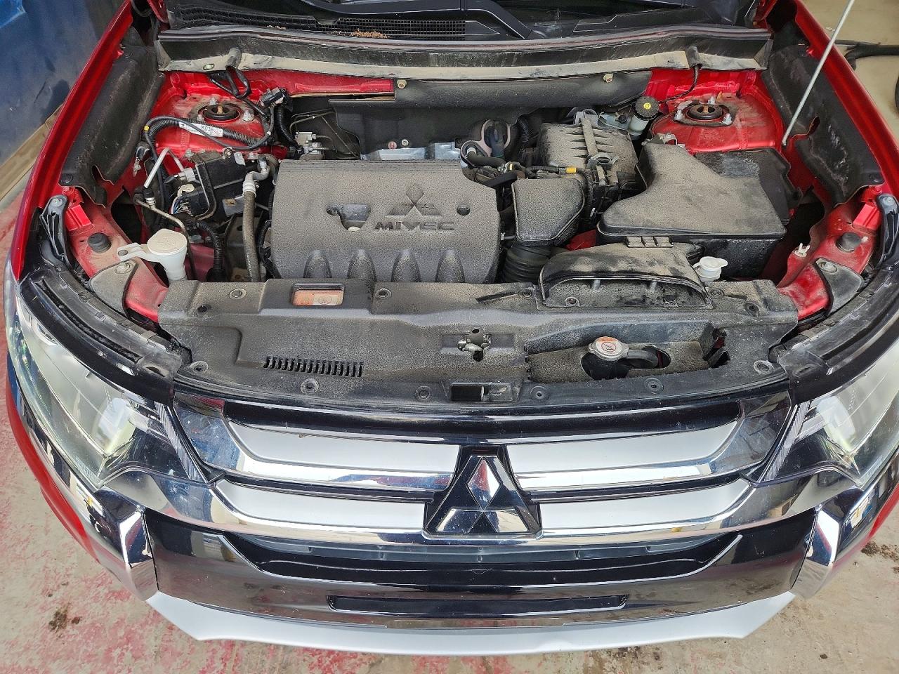 2018 MITSUBISHI OUTLANDER SE photo 31