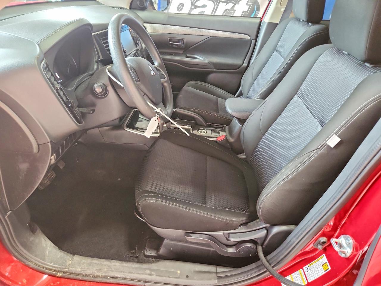 2018 MITSUBISHI OUTLANDER SE photo 19