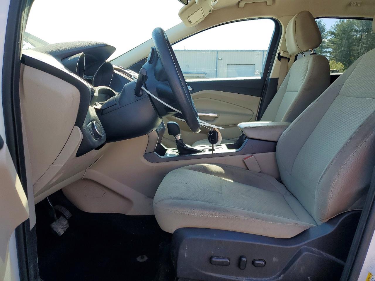 2017 FORD ESCAPE SE photo 7