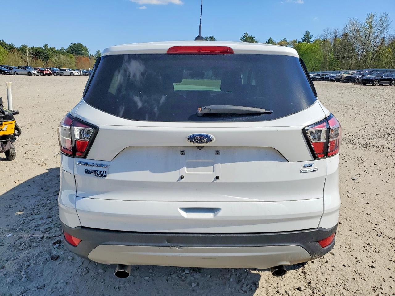 2017 FORD ESCAPE SE photo 6