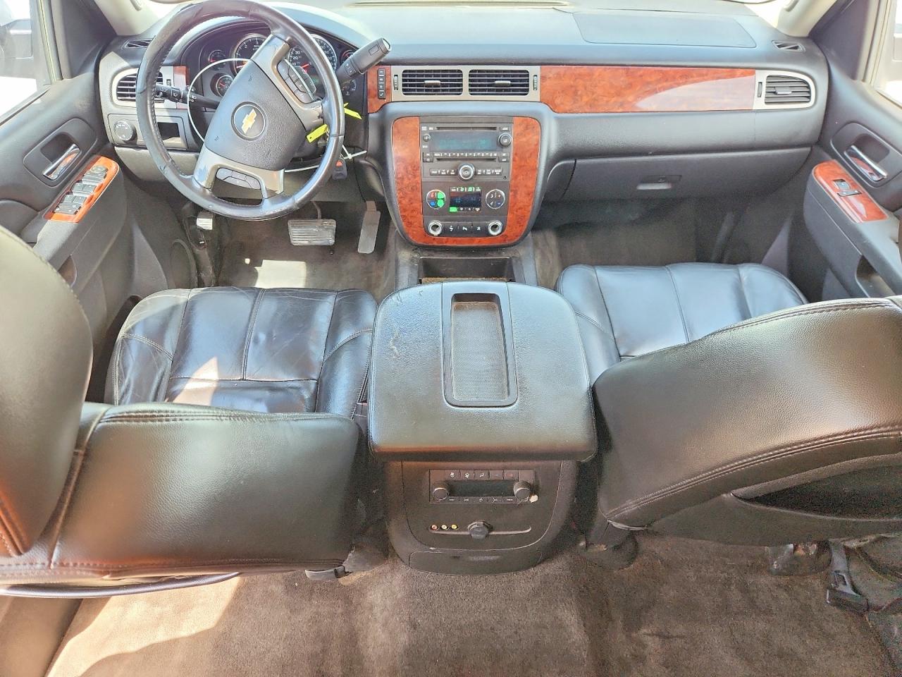 2011 CHEVROLET TAHOE C1500 LT photo 15