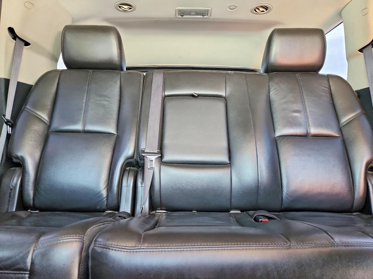 2011 CHEVROLET TAHOE C1500 LT photo 19