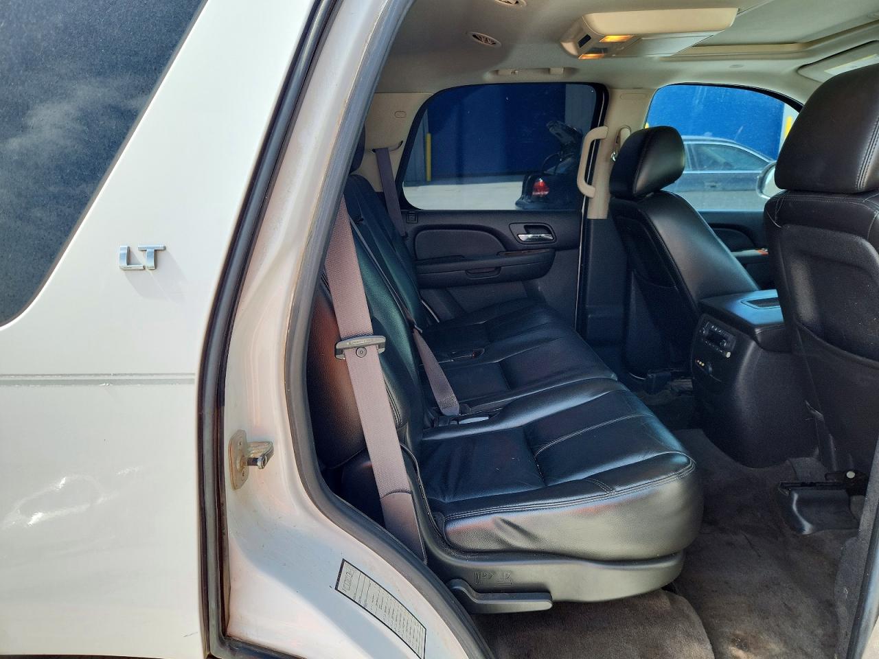 2011 CHEVROLET TAHOE C1500 LT photo 21