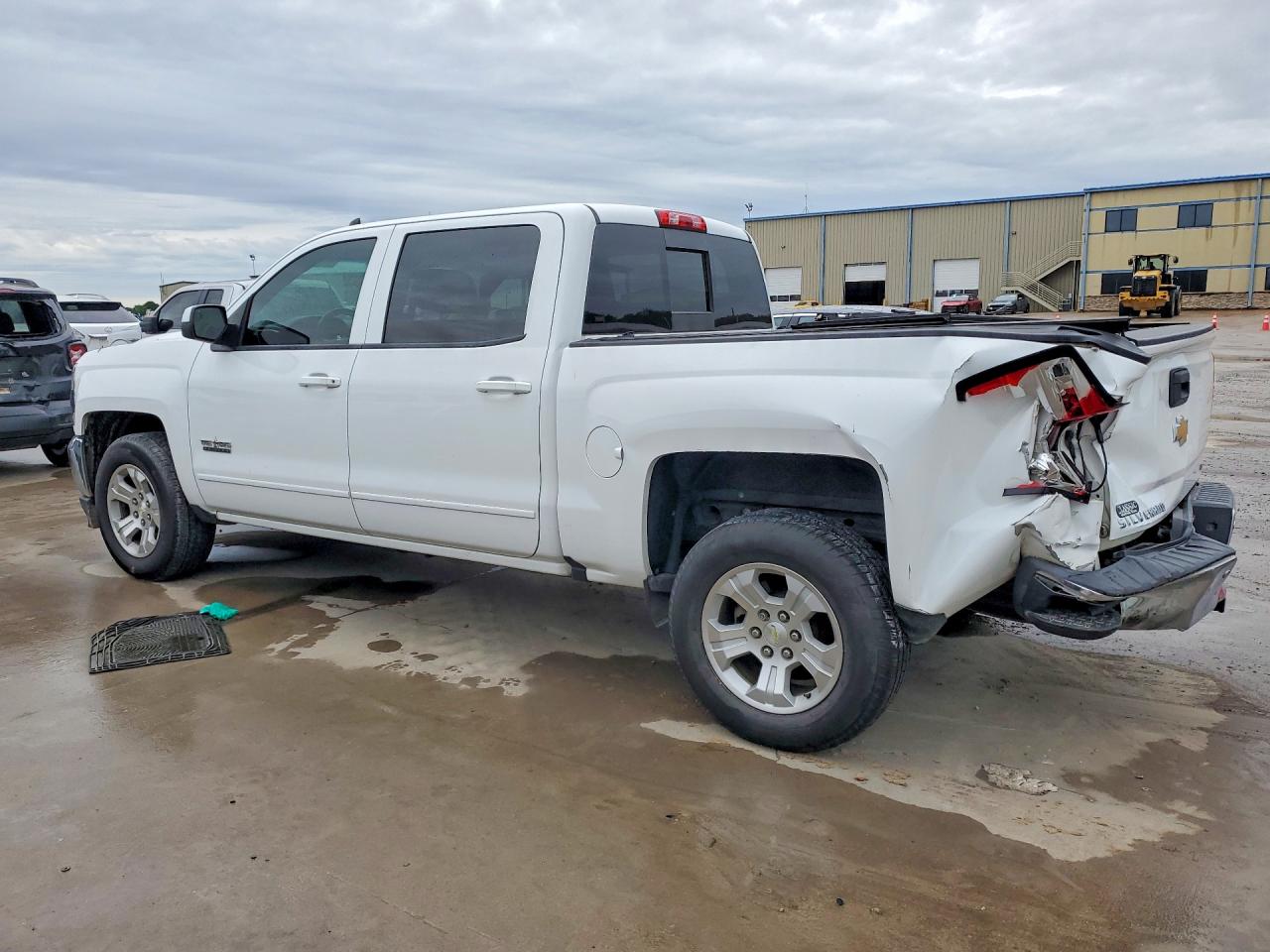 2018 CHEVROLET SILVERADO C1500 LT photo 4