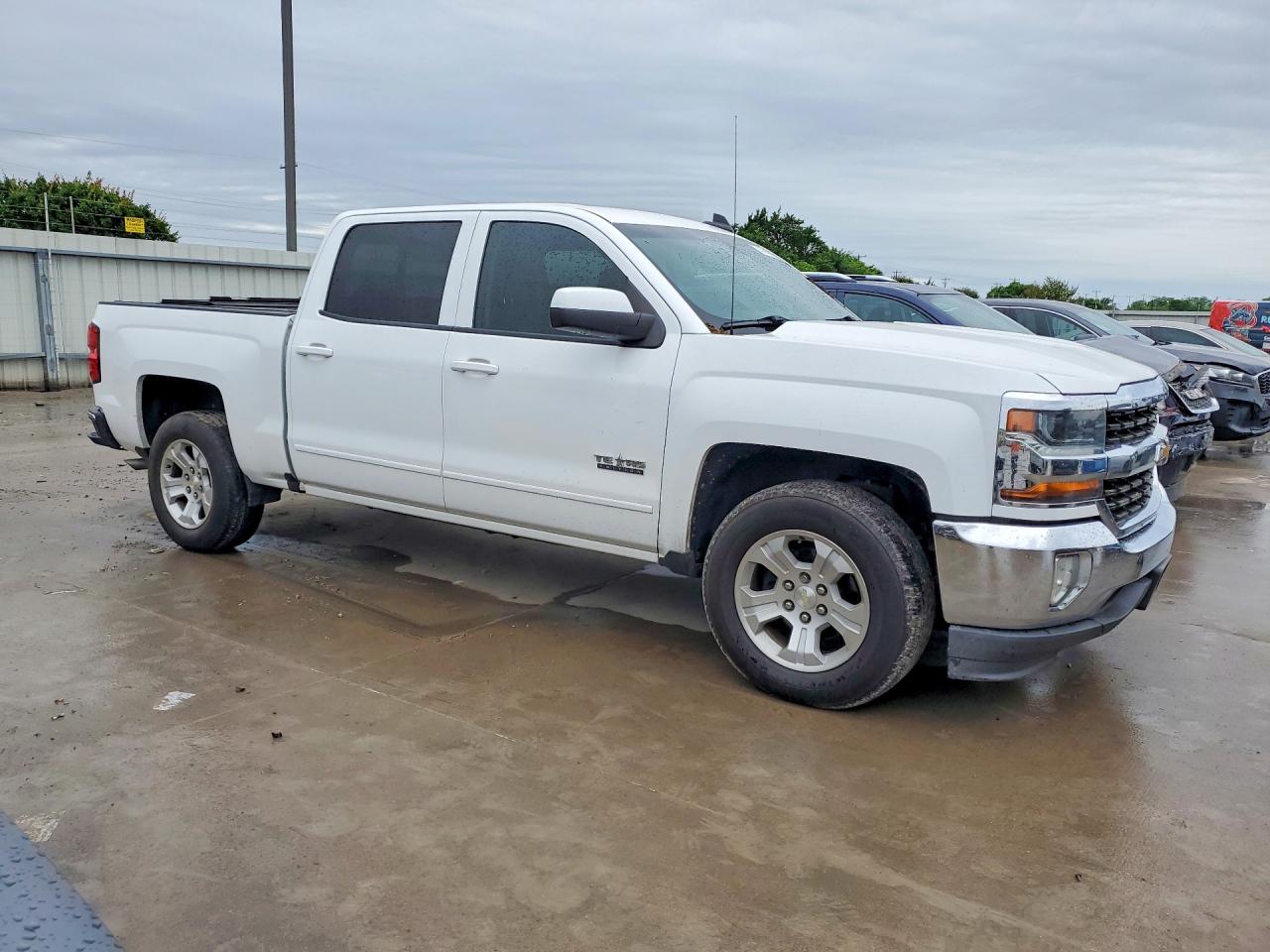 2018 CHEVROLET SILVERADO C1500 LT photo 10