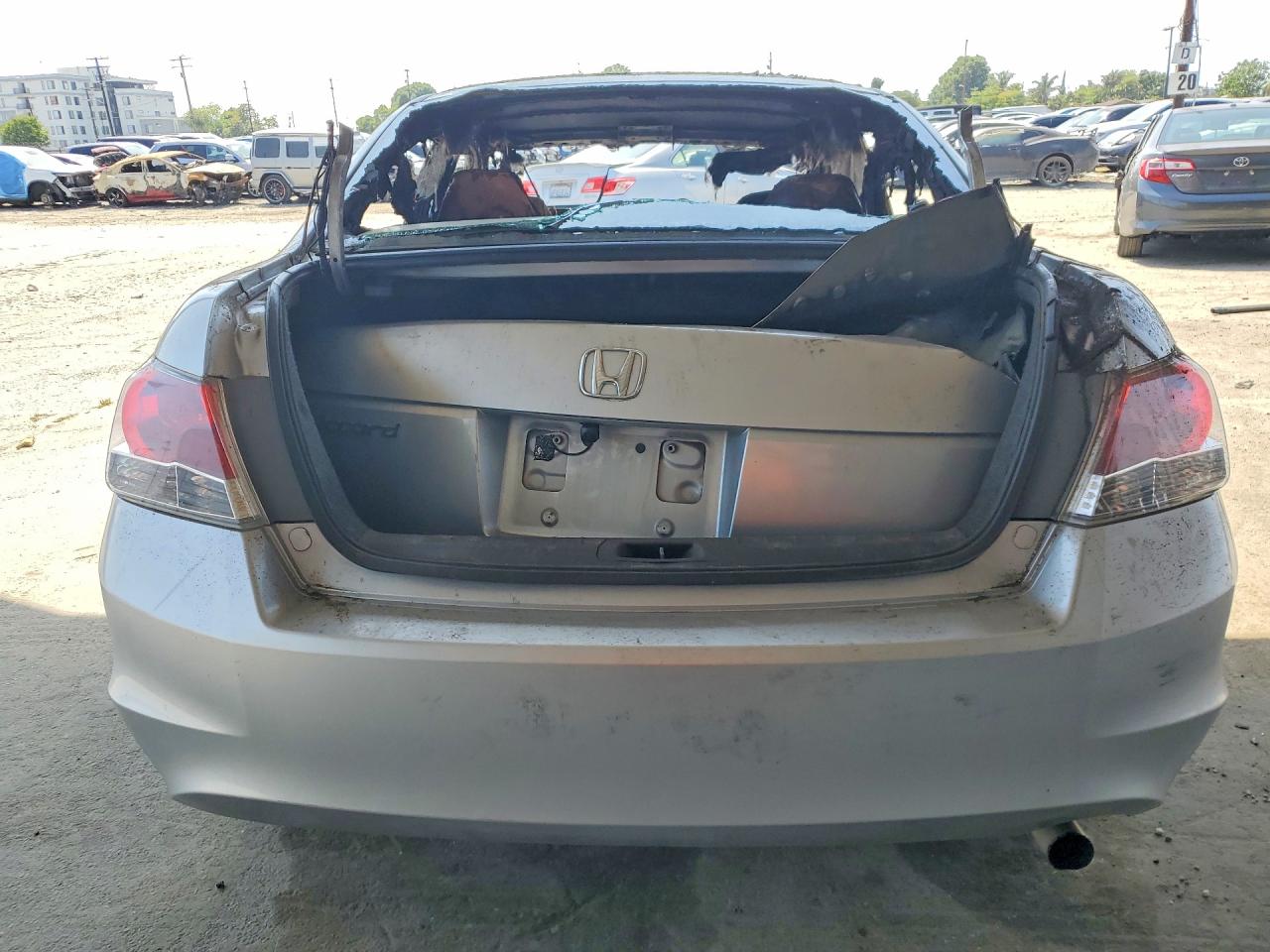 2009 HONDA ACCORD LX photo 6